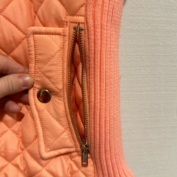 Vanilla Bay Quilted Peach Vest - Picture 2 of 9